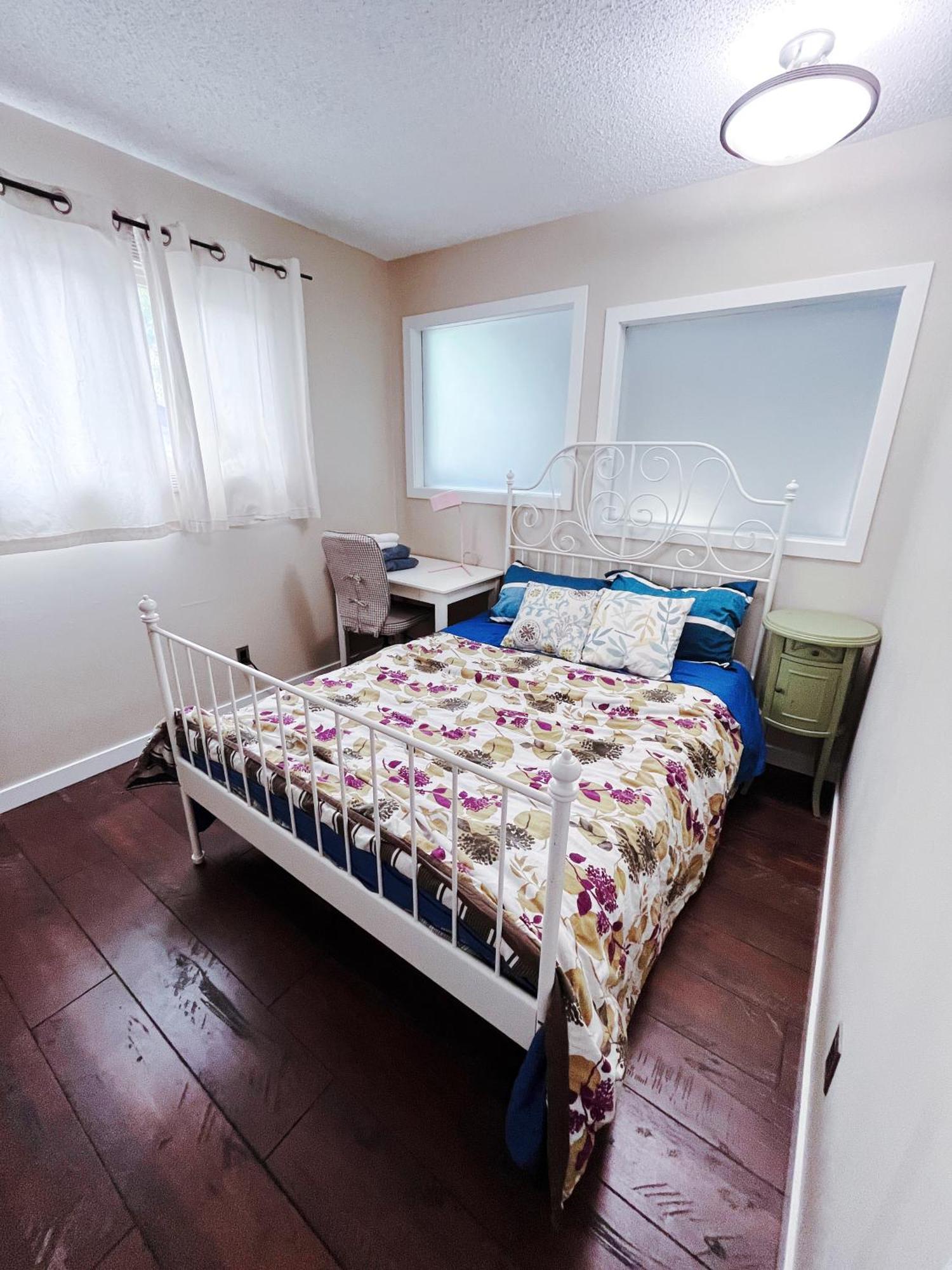 Gorgeous House&30 Second Bus Station Close C-Train& Free Parking Calgary Luaran gambar